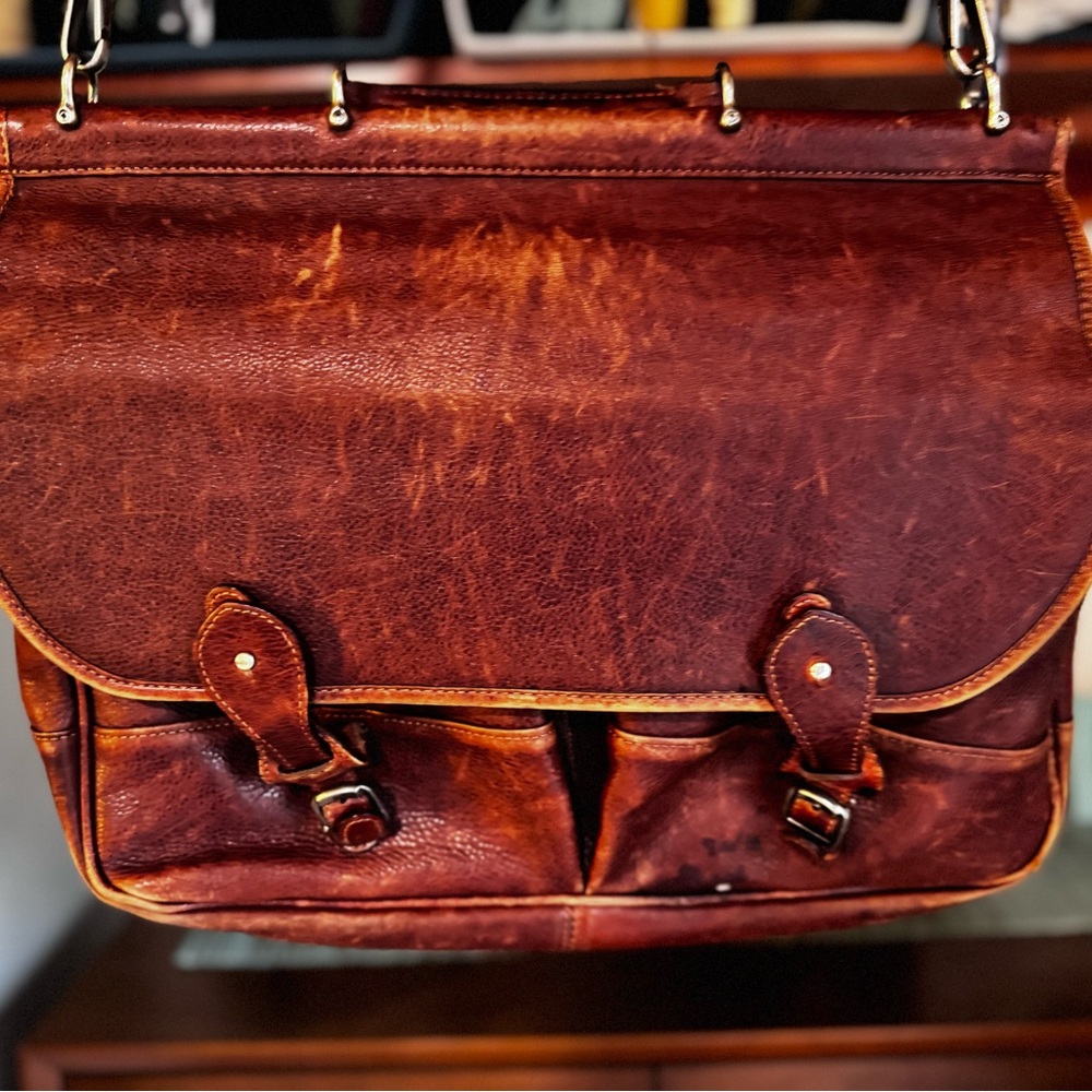 Wilson’s Brown Leather Messenger Bag